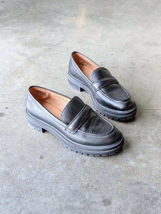 Madewell Shoes - Madewell Bradley Lugsole Loafer in True Black Leather size 7.5